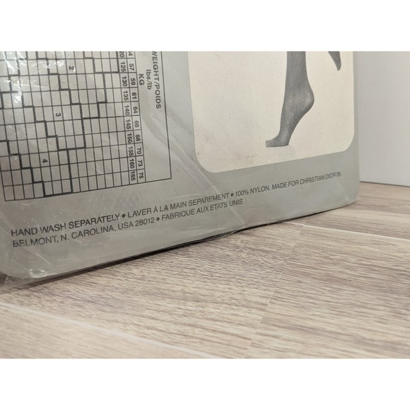 Christian Dior Tailorette 4369 Plum Violet Pin Stripe Texture Tights Size 2 NEW - Picture 10 of 12